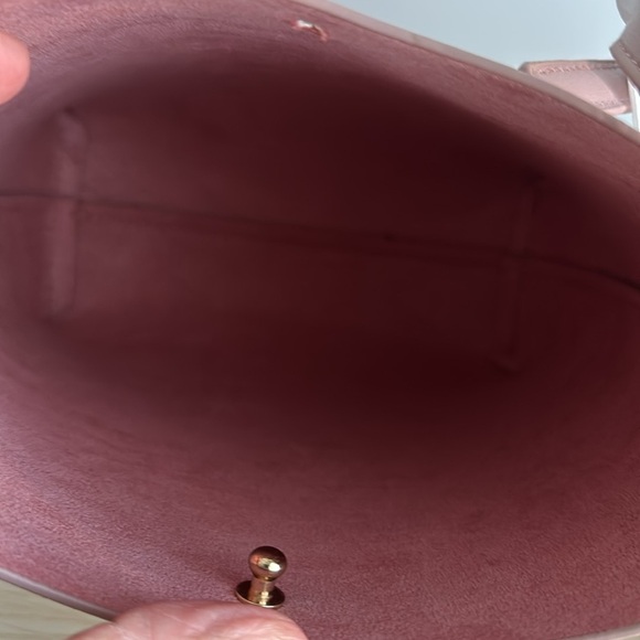 ANTHROPOLOGIE SAMARA Soft vegan leather in a muted Peony hue - Picture 8 of 9